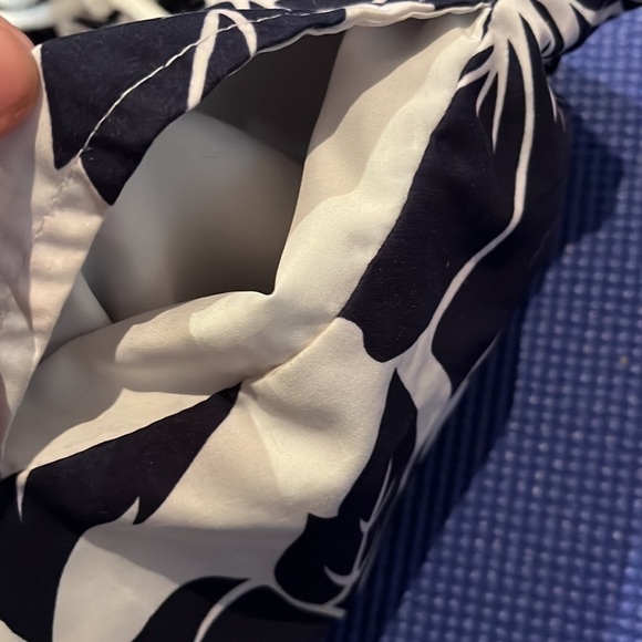 Unisex Aussiebum Shorts Size 34 - Picture 3 of 9